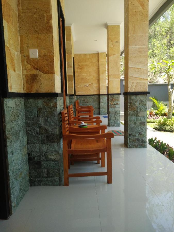 yudis homestay Toyapakeh Luaran gambar