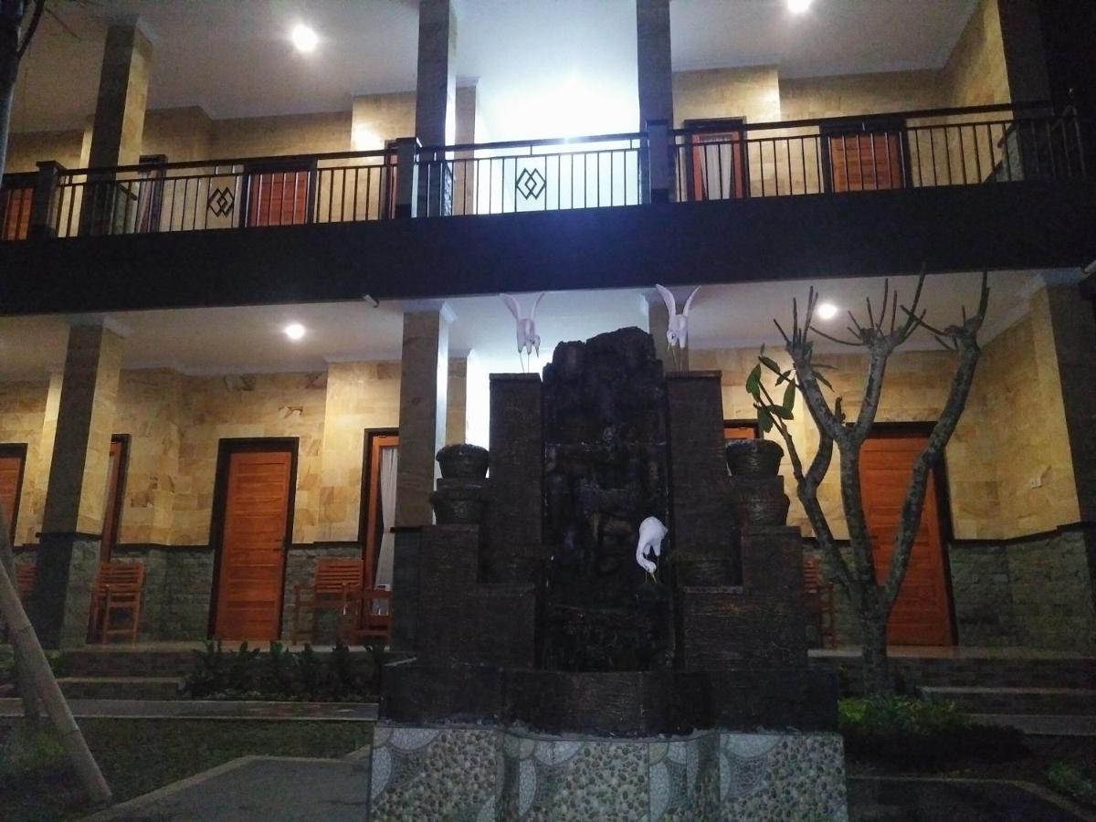 yudis homestay Toyapakeh Luaran gambar